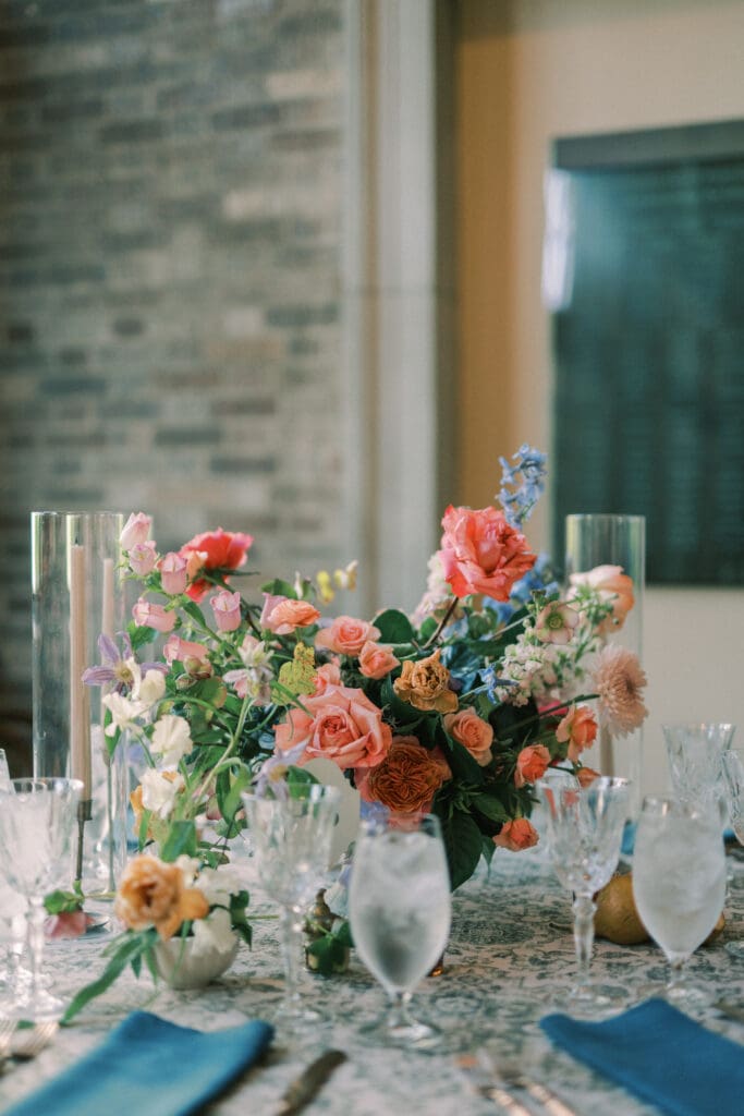 Classic Houston Wedding in the Julia Ideson Library