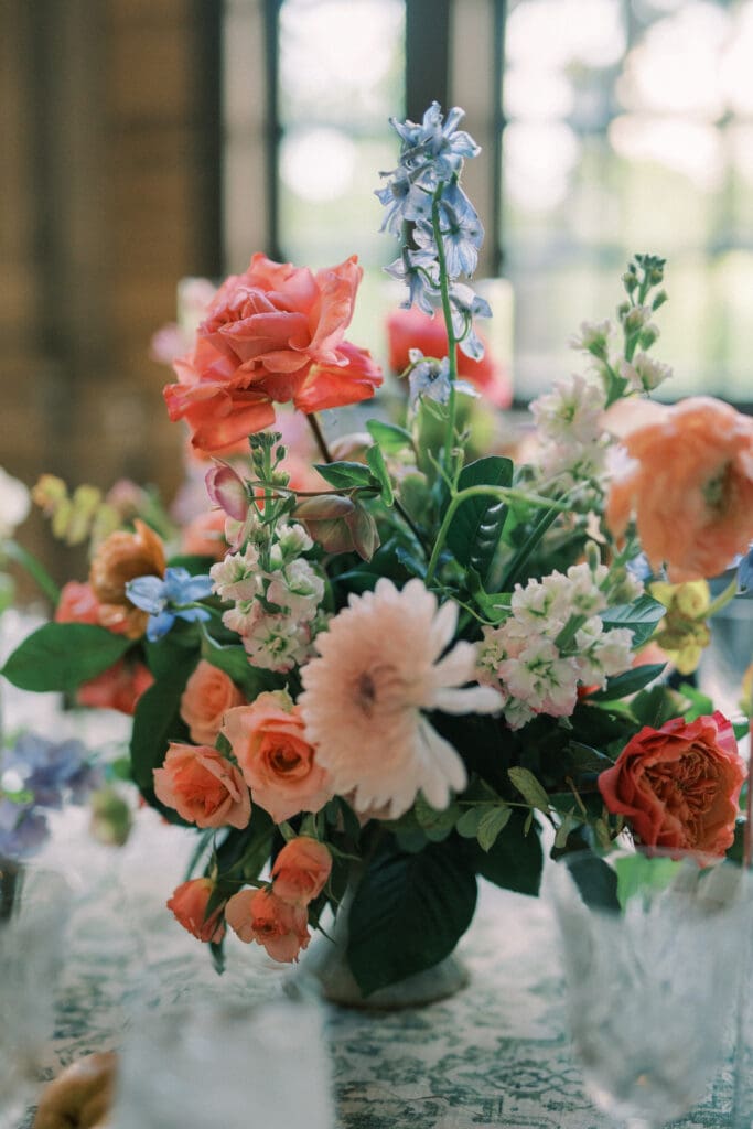 Classic Houston Wedding in the Julia Ideson Library