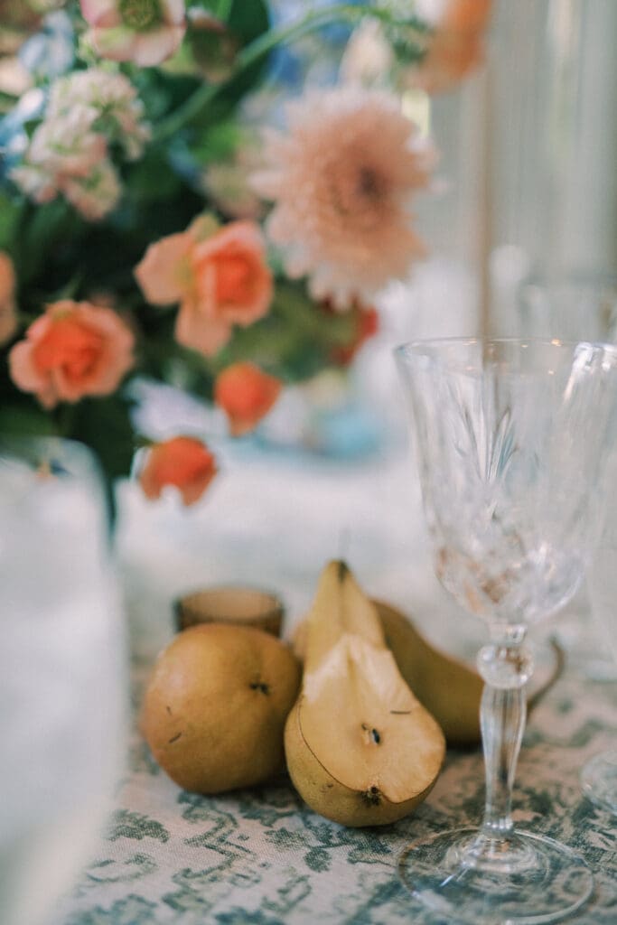 Classic Houston Wedding in the Julia Ideson Library