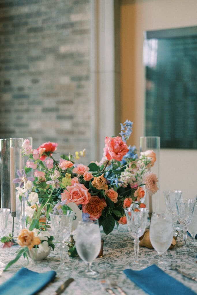 Classic Houston Wedding in the Julia Ideson Library