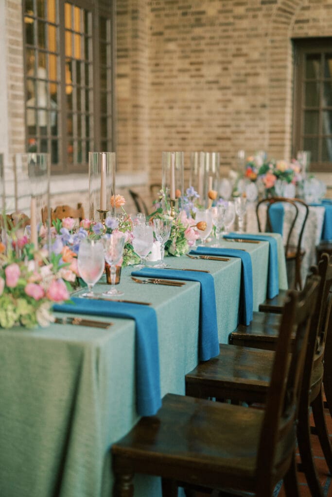 Classic Houston Wedding in the Julia Ideson Library