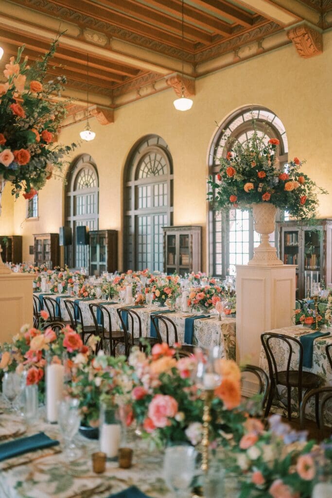 Classic Houston Wedding in the Julia Ideson Library